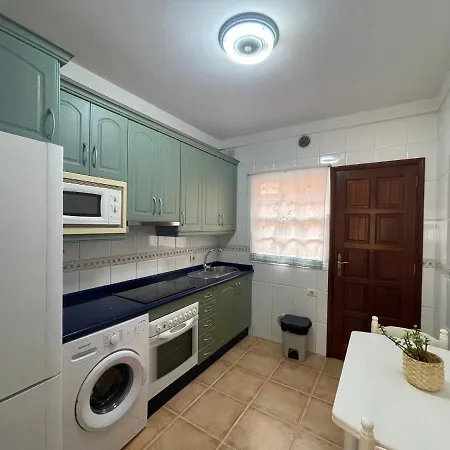 Apartamento Privado Con Piscina Apartment *